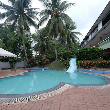 Capital O 90146 Alh Continental Resort Karak Exterior foto